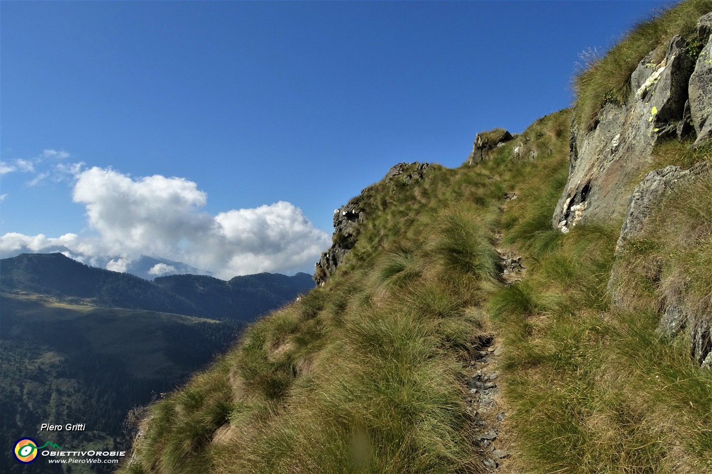 17 Salgo sulla cimetta panoramica.JPG